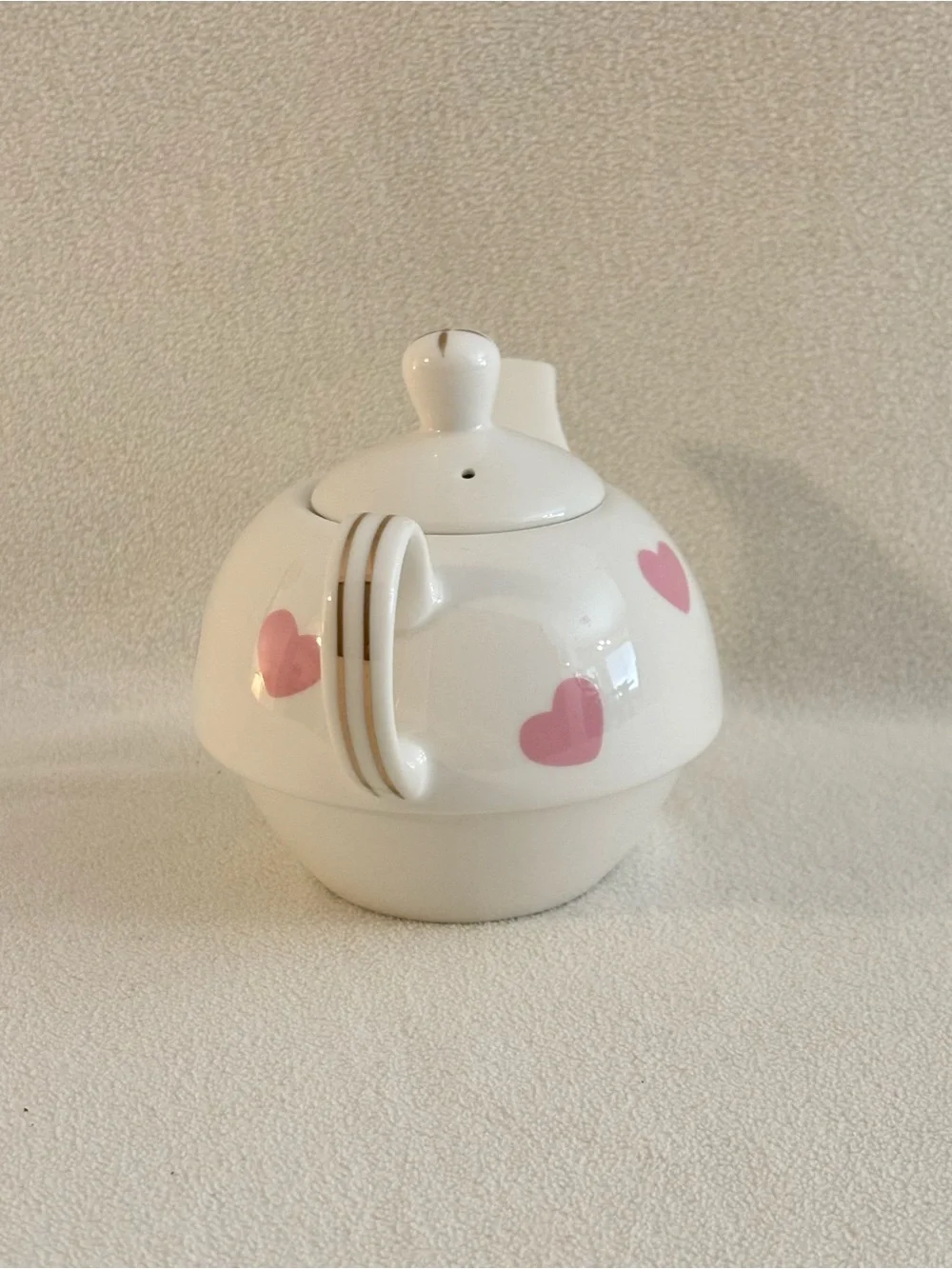 Skinnydip London Pink Hearts Ceramic Teapot Gold Trim